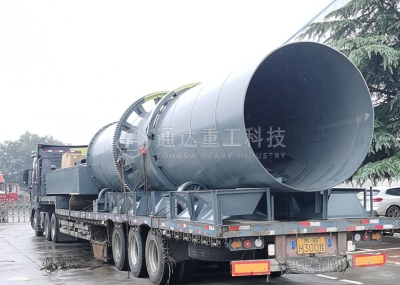 安徽攪齒有機(jī)肥造粒機(jī)發(fā)貨現(xiàn)場(chǎng) 安徽攪齒有機(jī)肥造粒機(jī)發(fā)貨現(xiàn)場(chǎng)